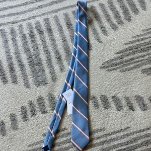 NWT Crewcuts Light Blue and Pink Striped Boys Tie